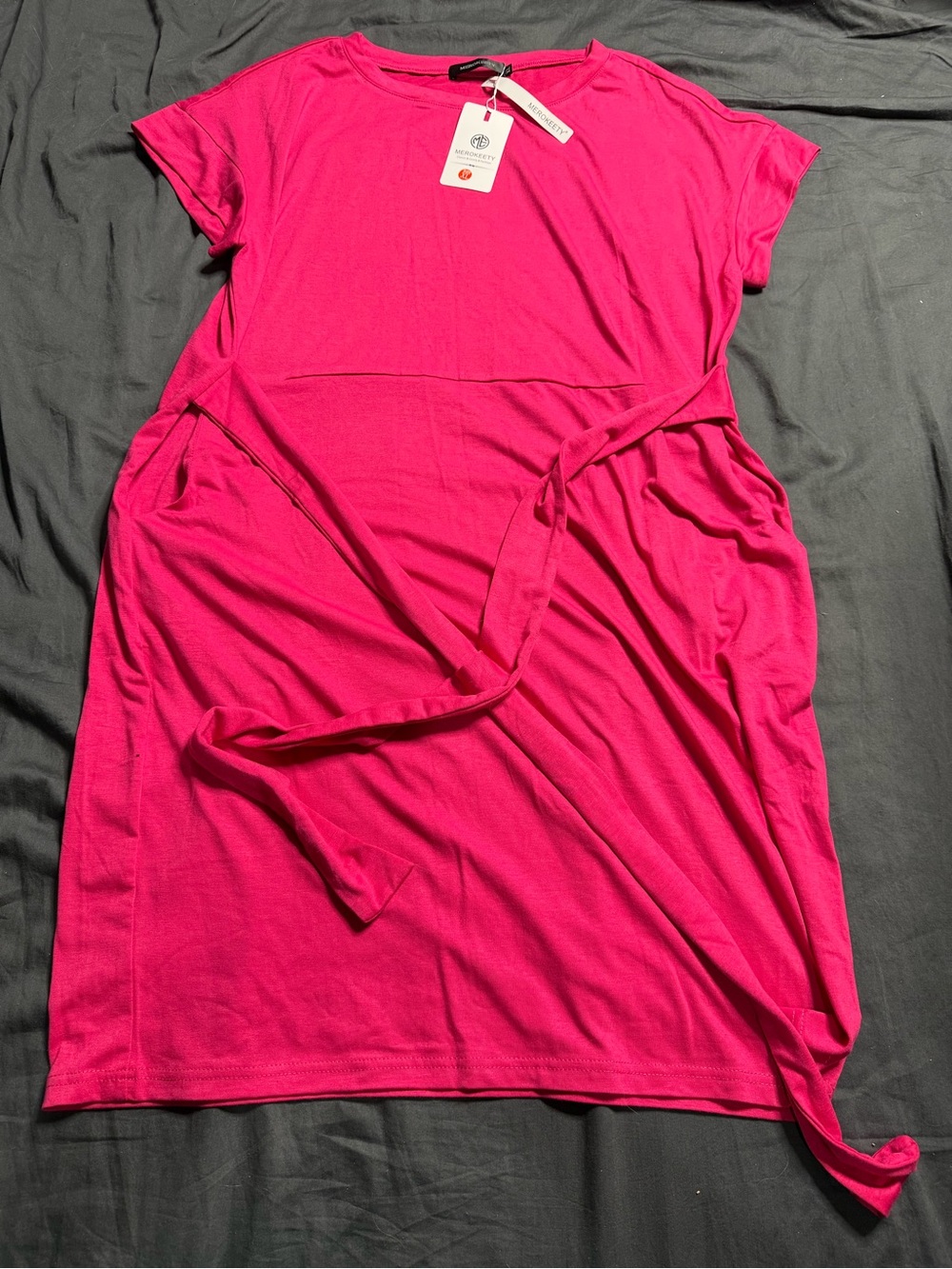 Relaxed Tie-Waist Midi Dress in Bright Pink